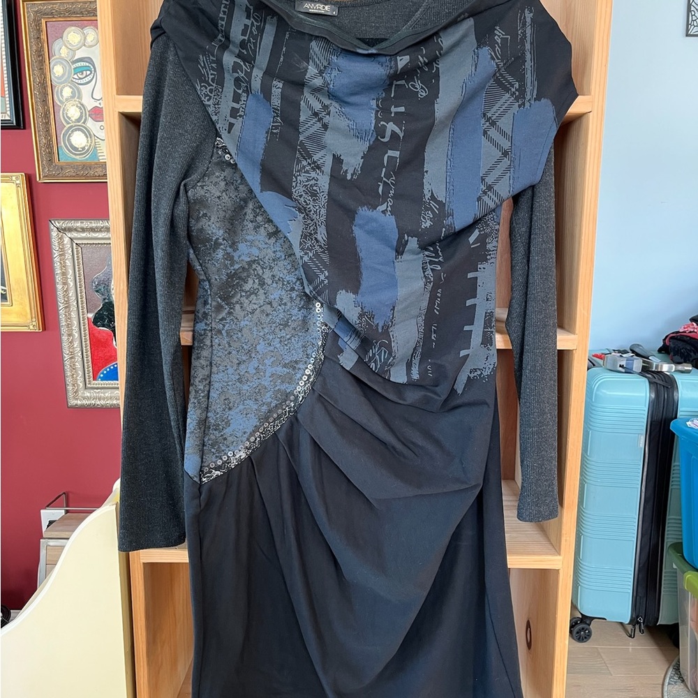 Chic Black and Blue Long Sleeve Dress